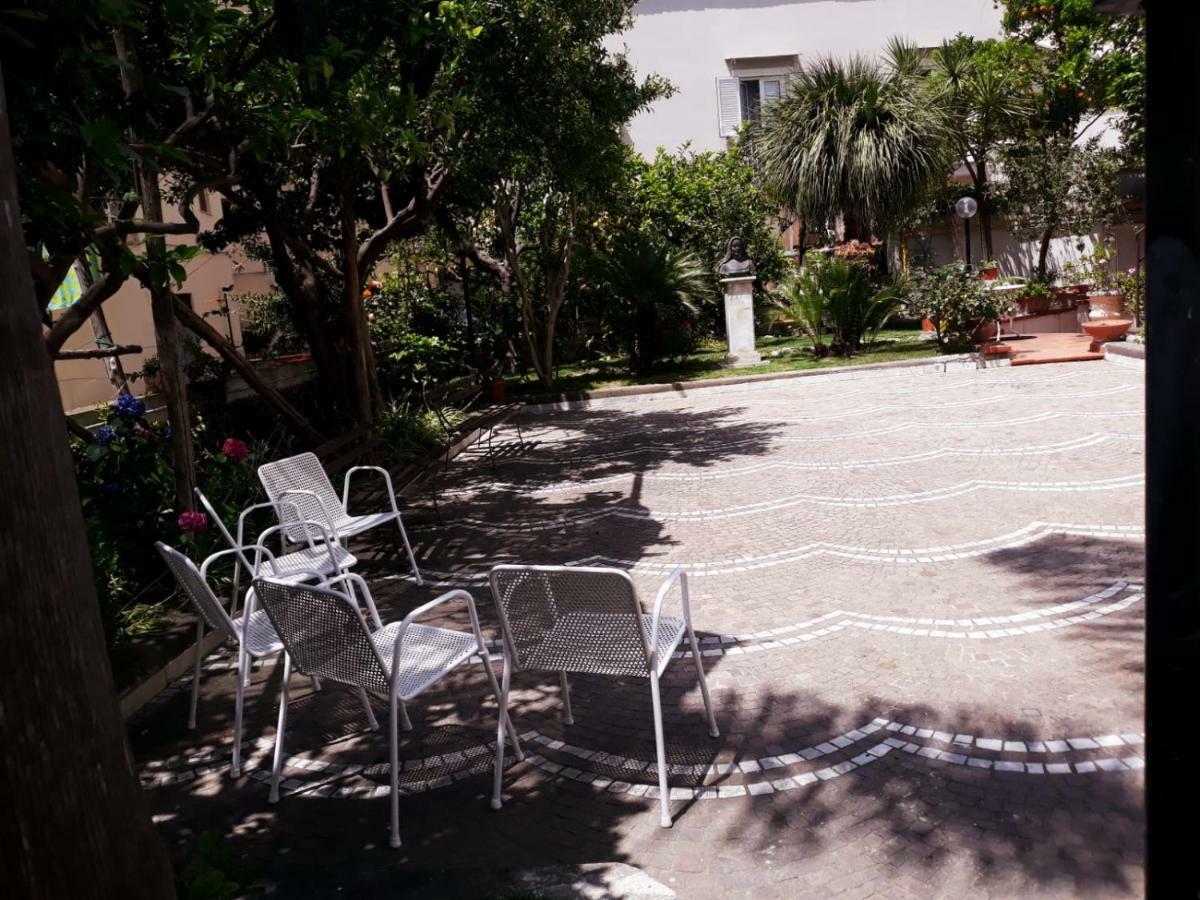 Maria Maddalena Holiday House Vico Equense Bagian luar foto