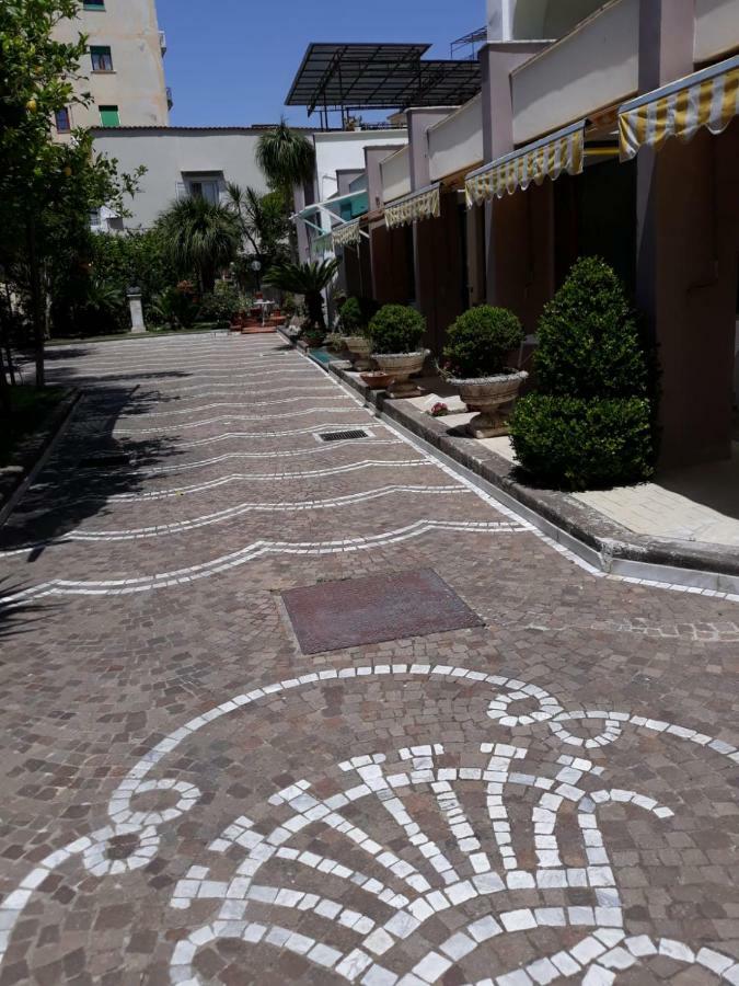 Maria Maddalena Holiday House Vico Equense Bagian luar foto